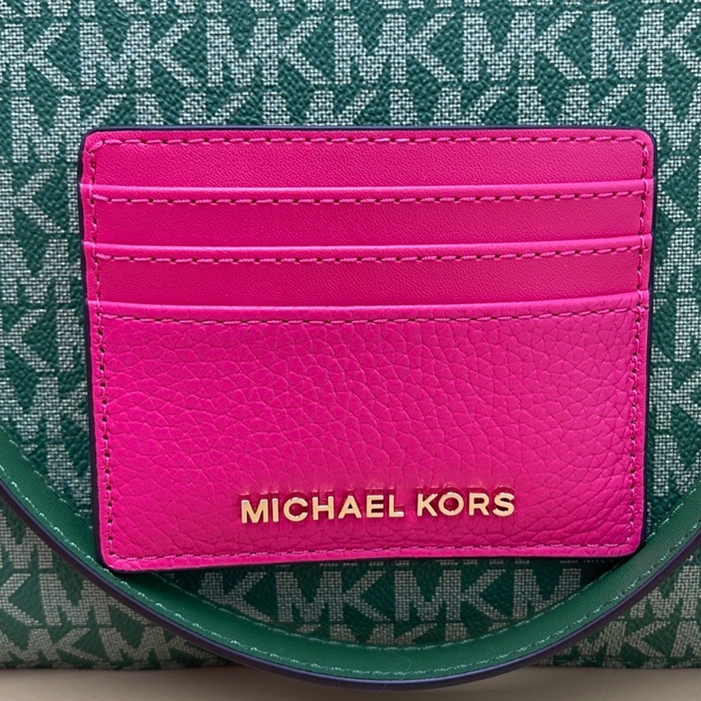 MICHAEL KORS
Large Pebbled Leather Card Holder Case
Electric Pink
NWT - Picture 1 of 16